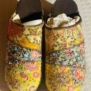 Sanita Vegan Clogs Size 39